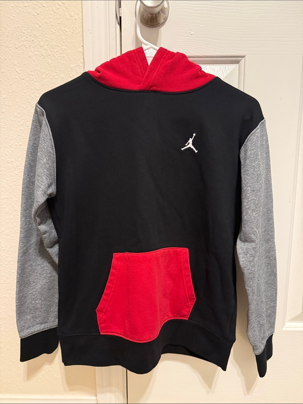 Nike Jordan Black, Red & Gray Boys Hooded Pullover